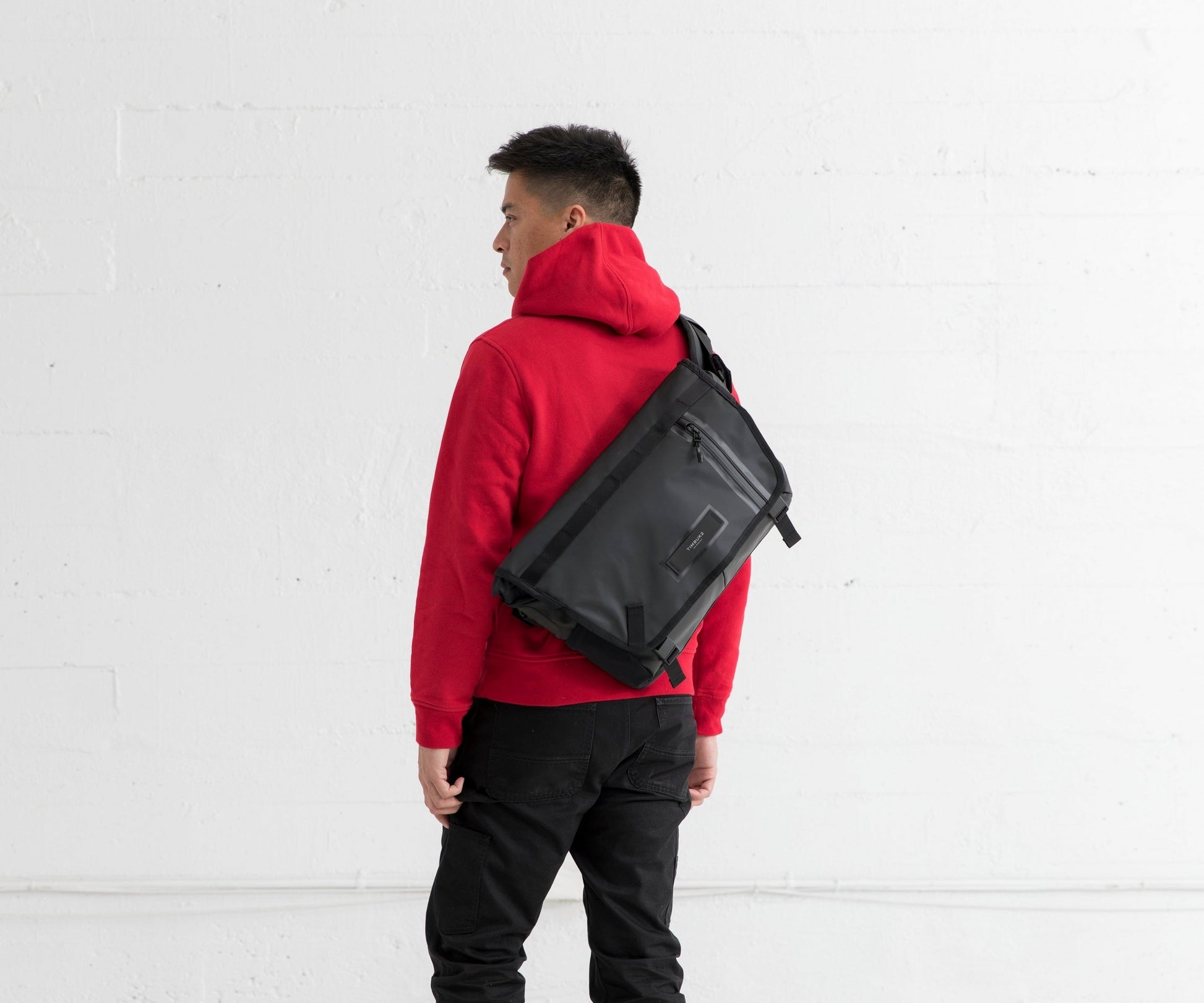 Especial Stash Messenger Bag