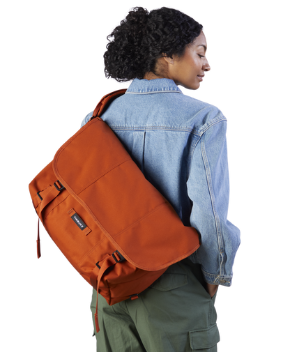 Flight Classic Messenger Bag