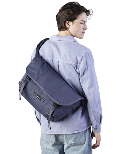 Flight Classic Messenger Bag